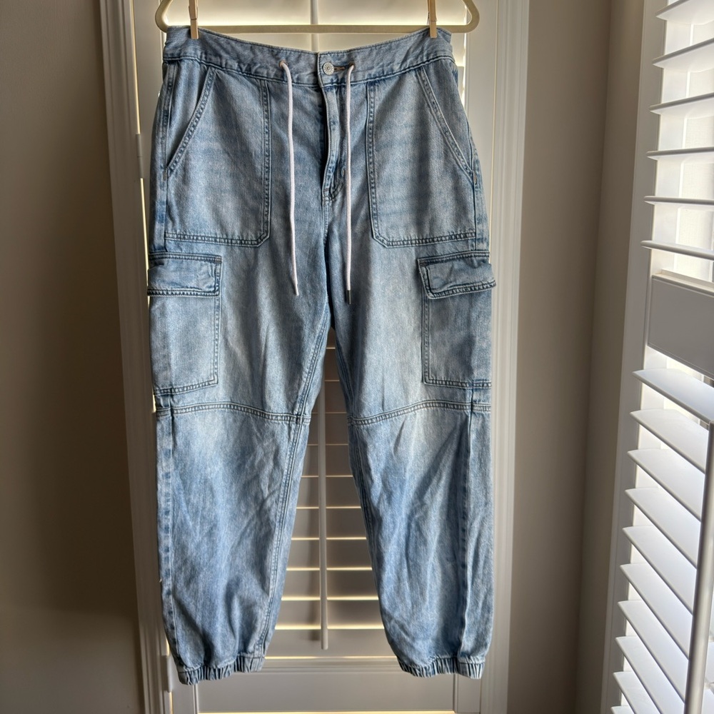 American Eagle Outfitters Light Denim Cargo Jean Jogger Size 12